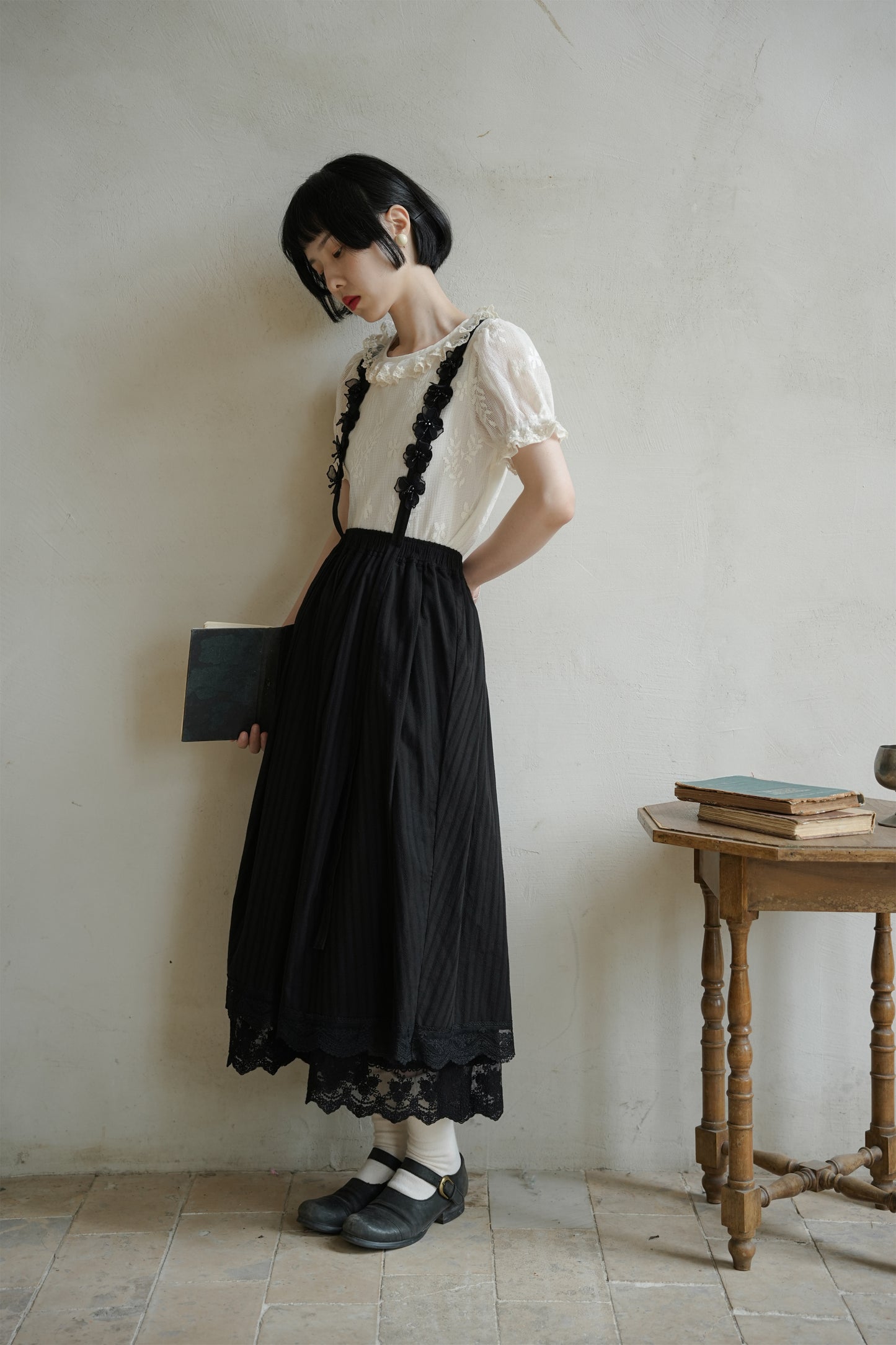 サスペンダースカート•7819202035B/ブラウス•8720250403