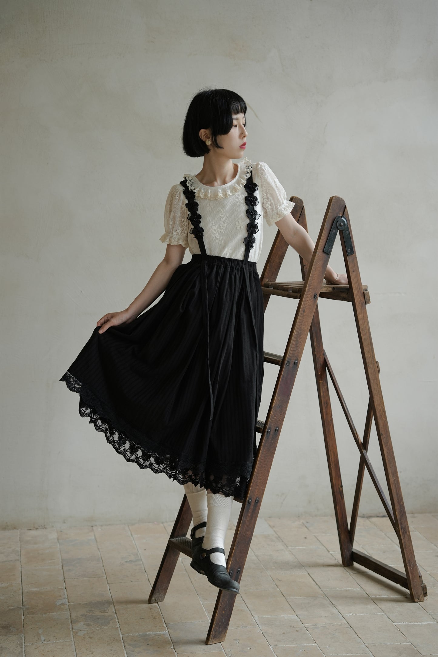 サスペンダースカート•7819202035B/ブラウス•8720250403