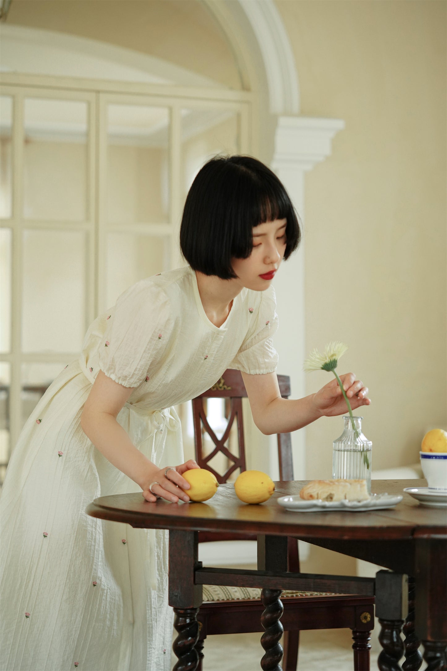 刺繍された花ワンピース•8533230411