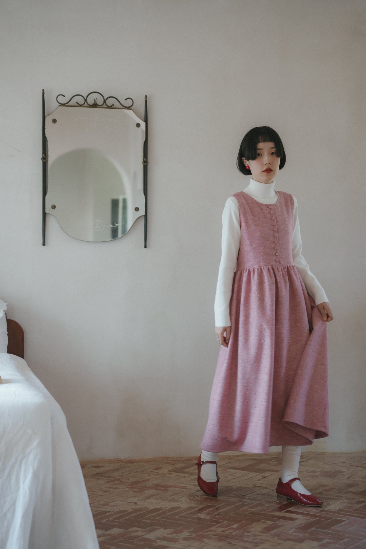 ピンクノースリーブワンピース•6546250808/ハイネックニットワンピース•9833200904