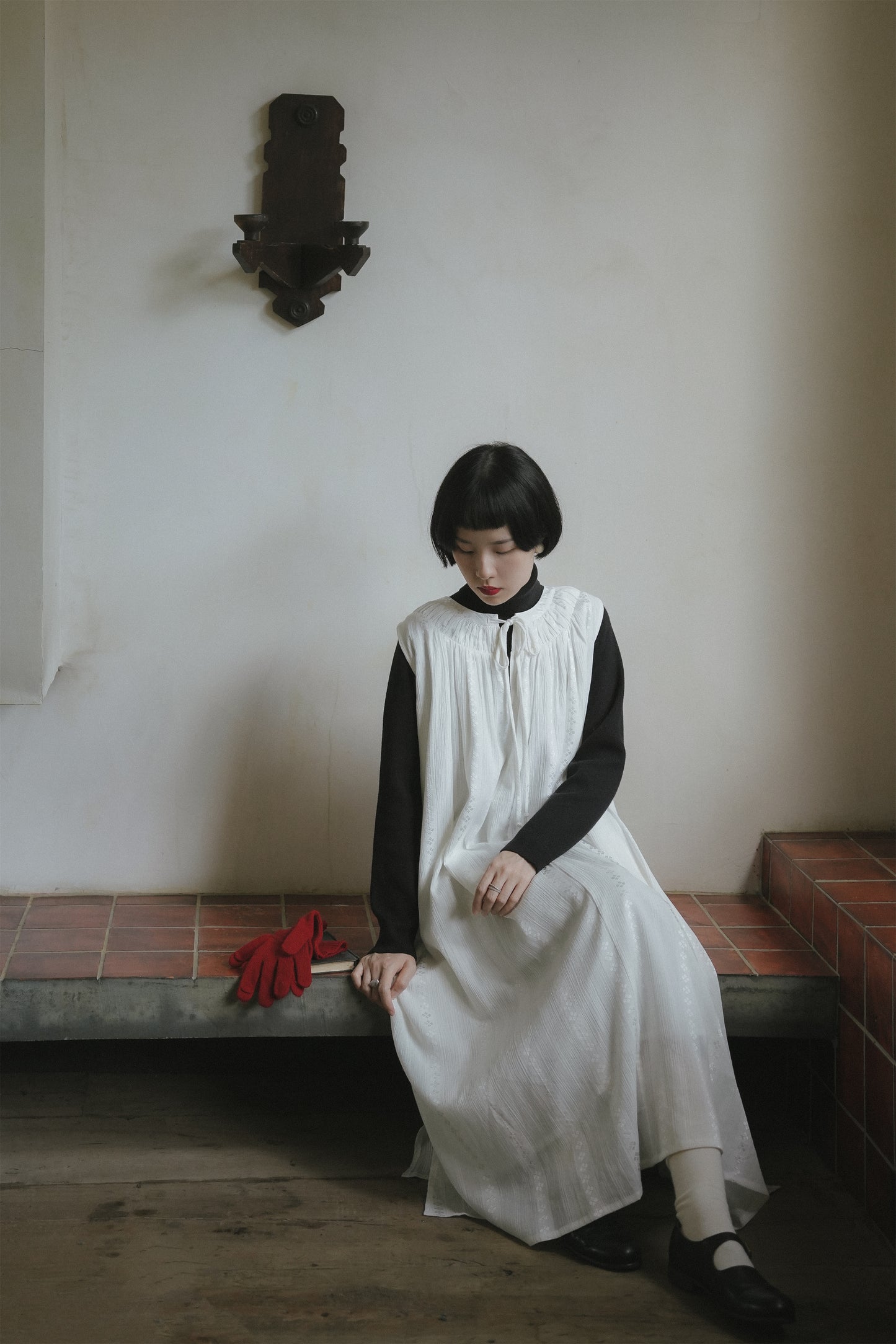 ノースリーブワンピース•6176250112／黒いニットワンピース•9843200905(3月下旬発送予定)