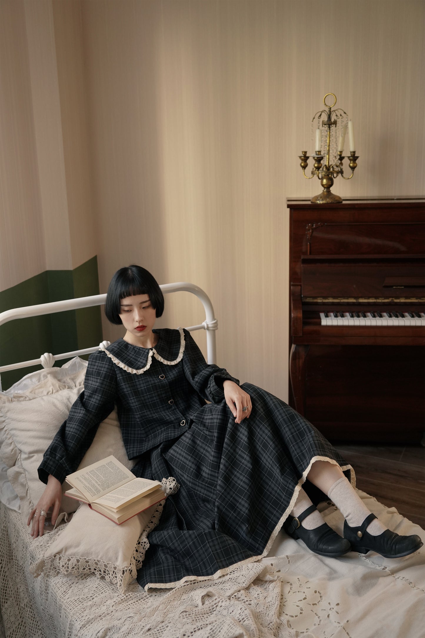 チェックブラウス•6546211008/スカート•56072111091