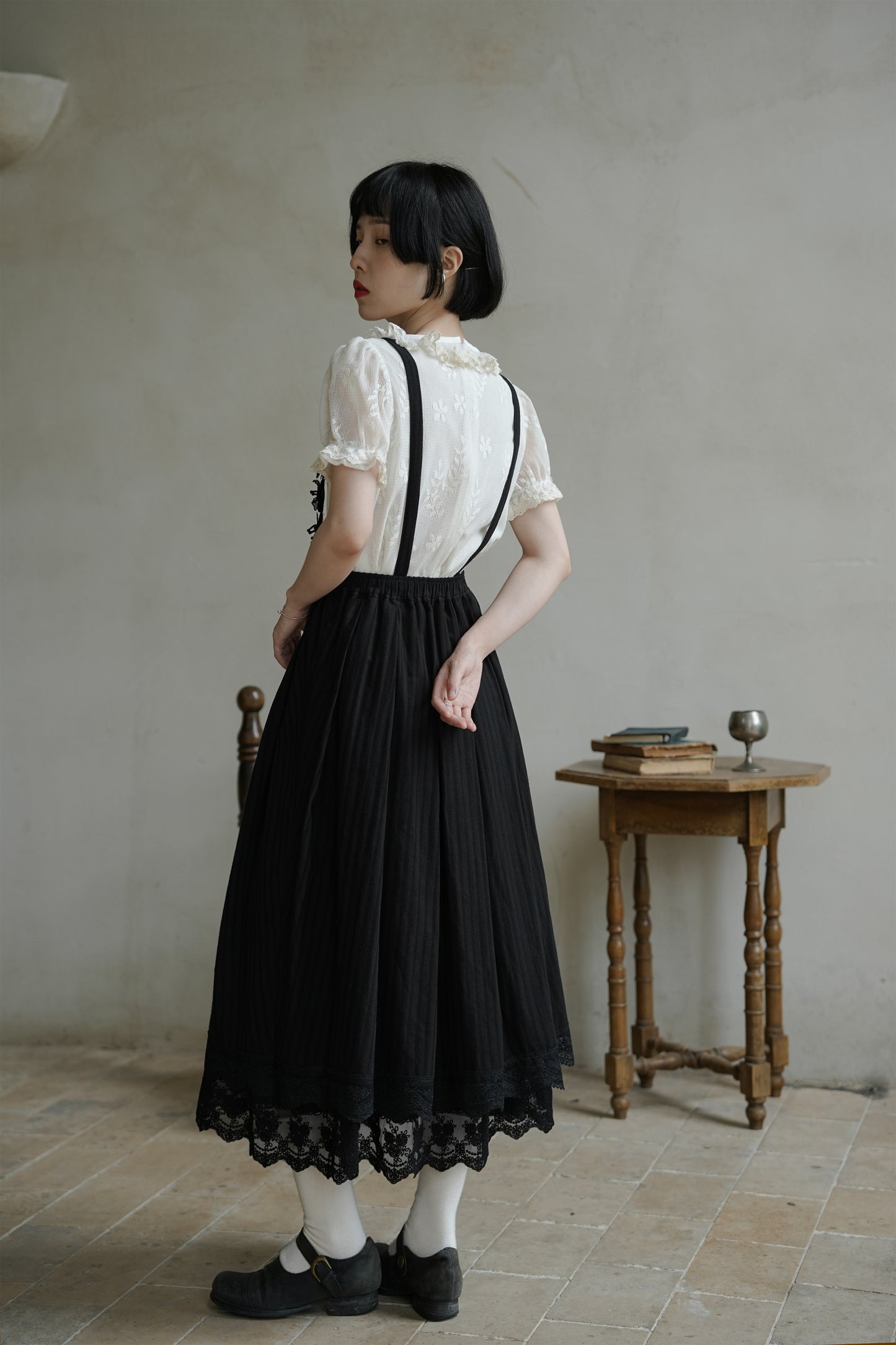 サスペンダースカート•7819202035B/ブラウス•8720250403