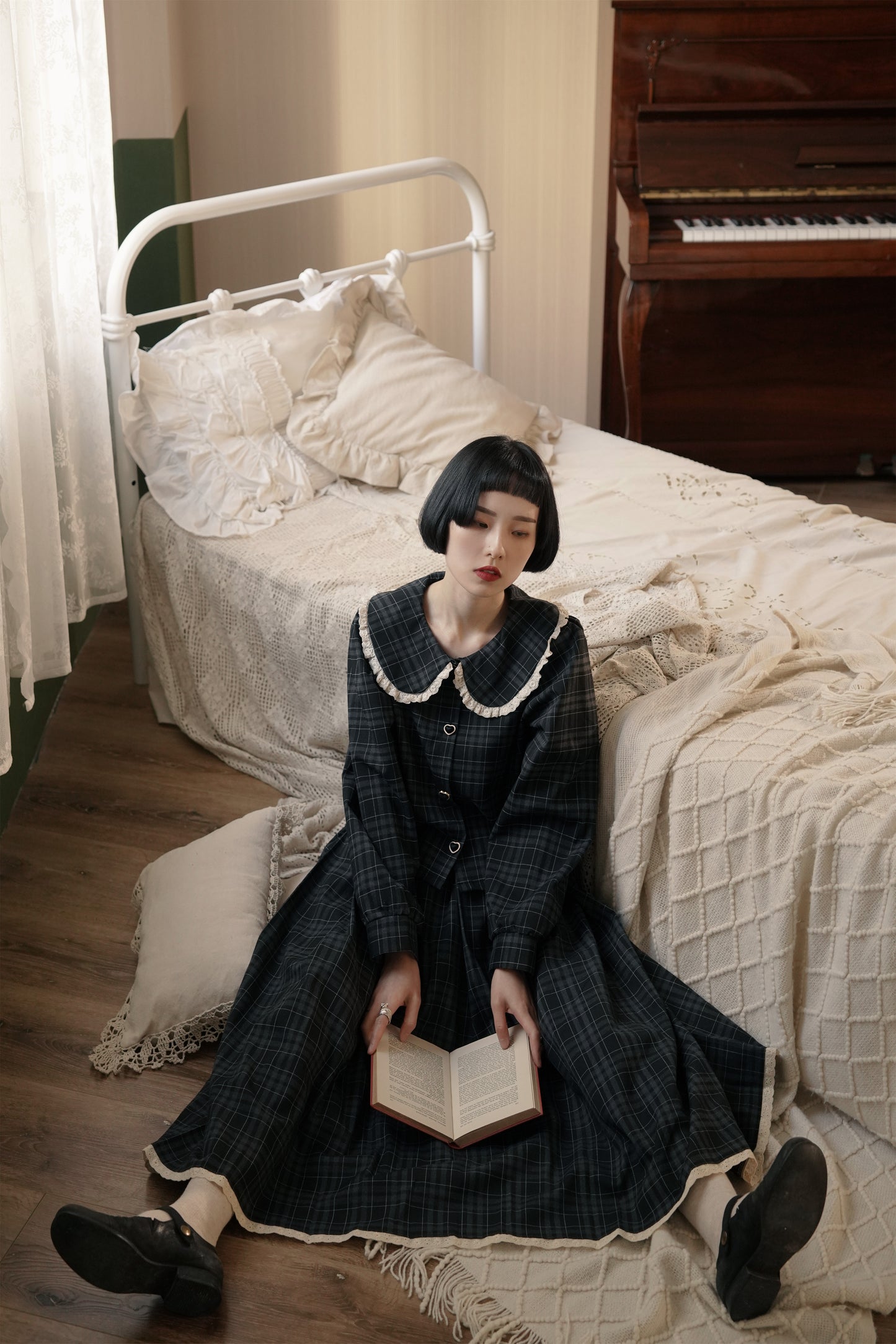 チェックブラウス•6546211008/スカート•56072111091