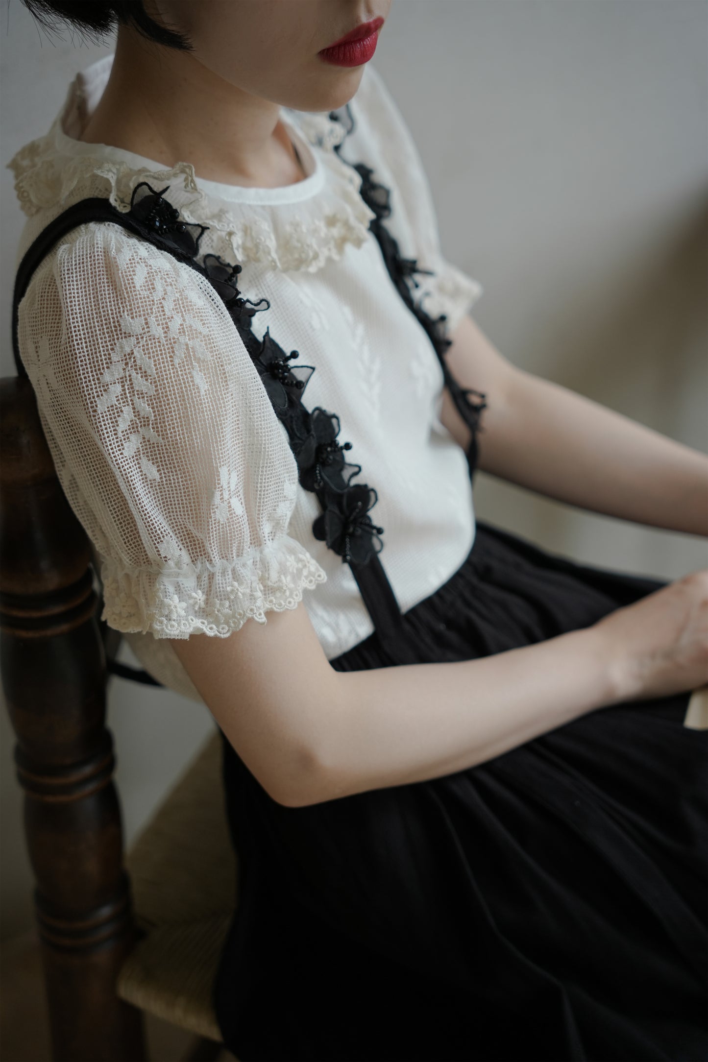 サスペンダースカート•7819202035B/ブラウス•8720250403